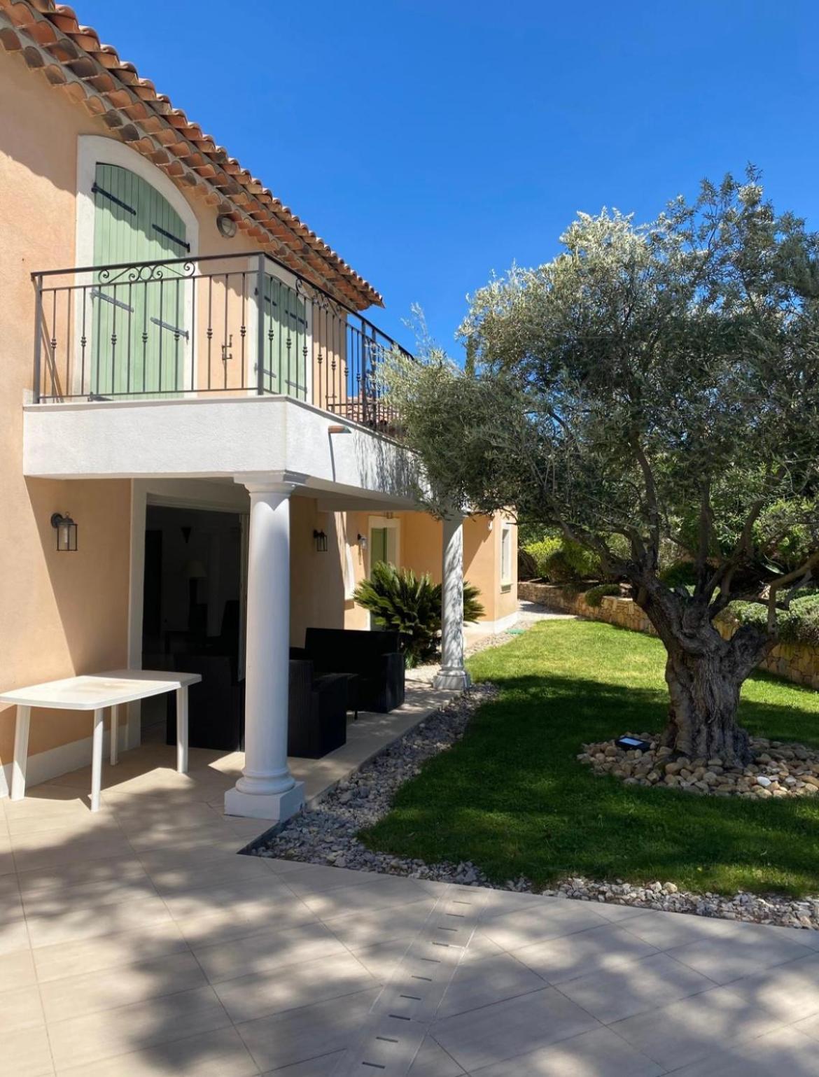 Belle Villa Dans Clos Prive - Saint Raphael Boulouris Eksteriør billede