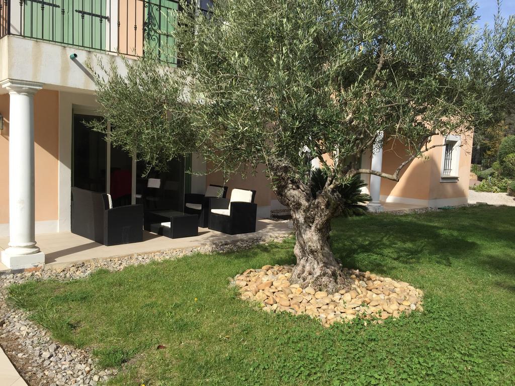 Belle Villa Dans Clos Prive - Saint Raphael Boulouris Eksteriør billede