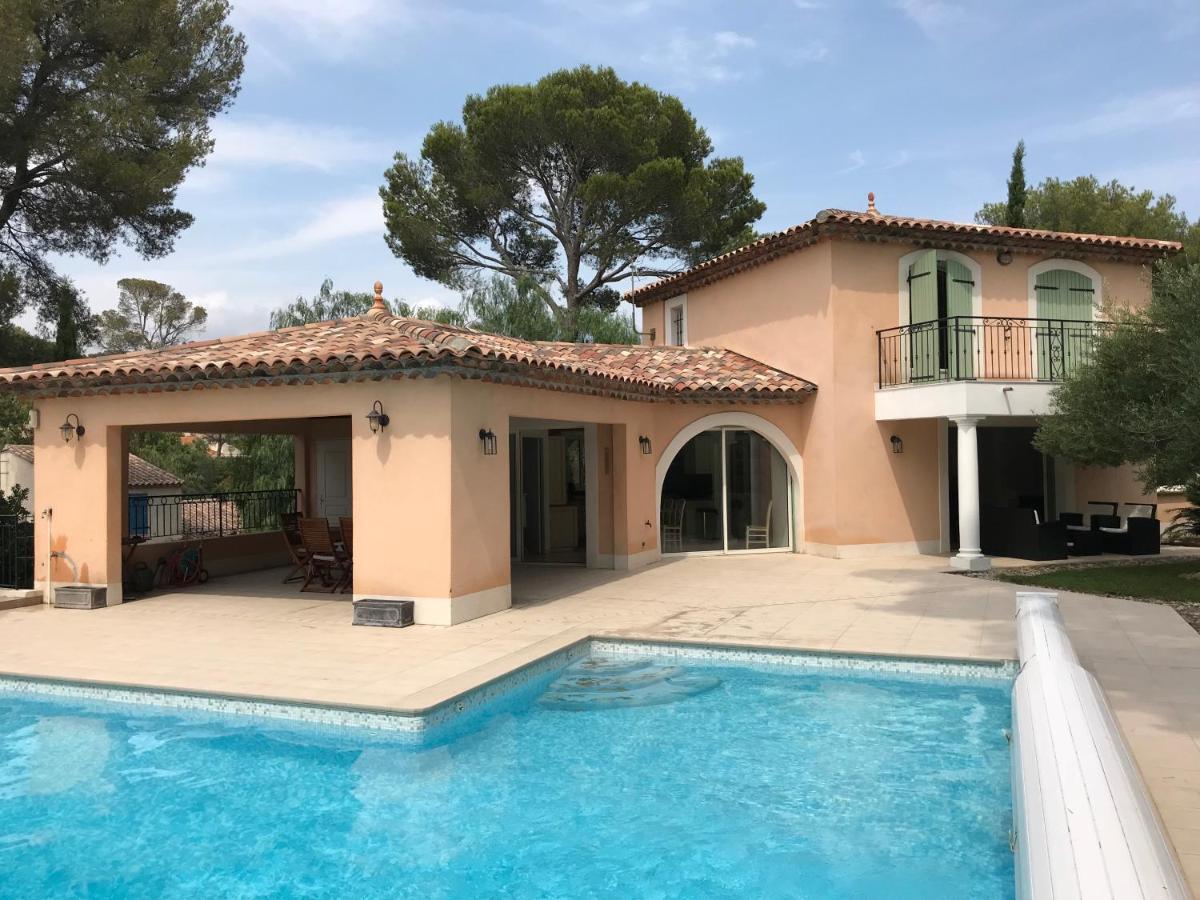 Belle Villa Dans Clos Prive - Saint Raphael Boulouris Eksteriør billede
